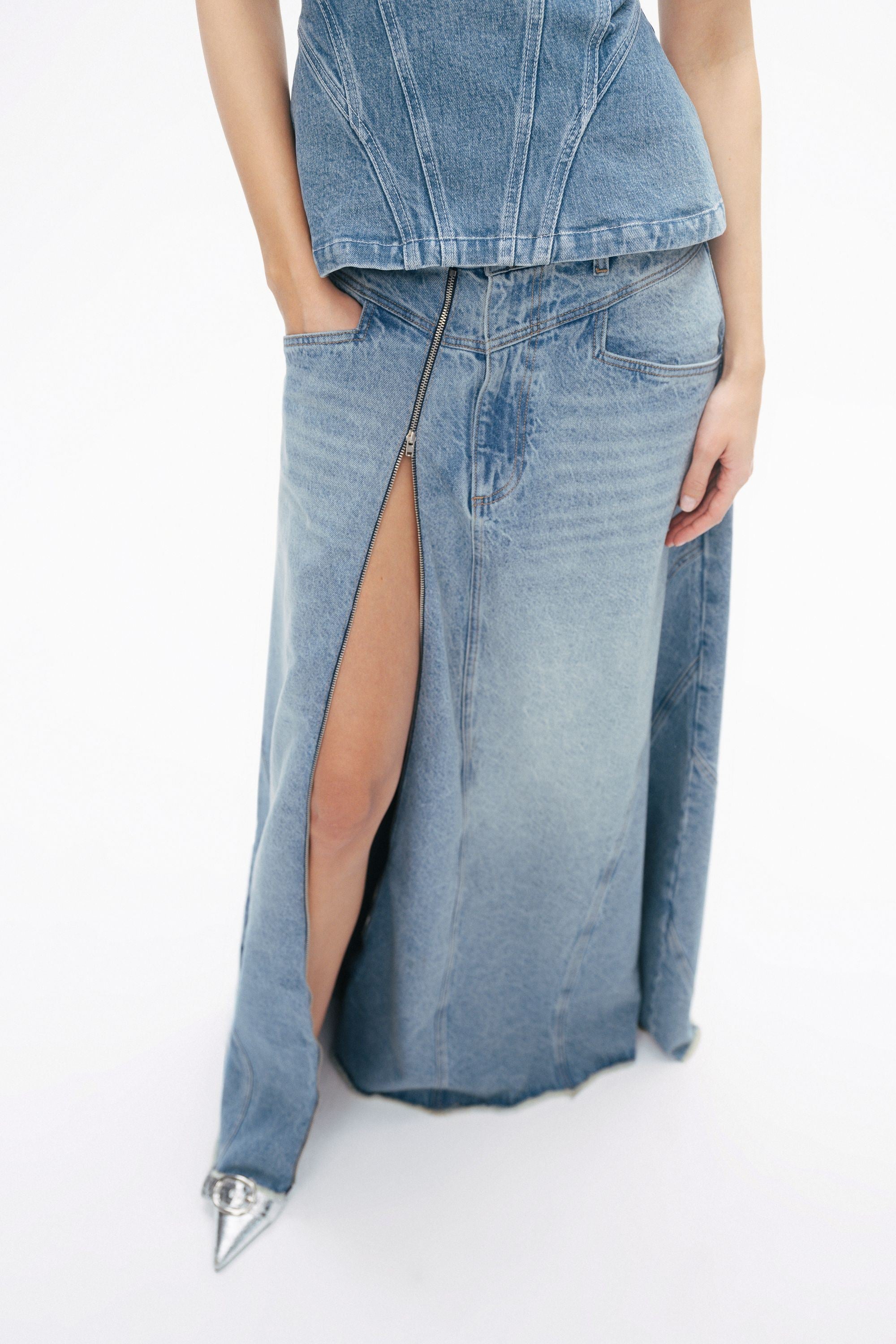 Slit Detailed High Waist Maxi Denim Skirt