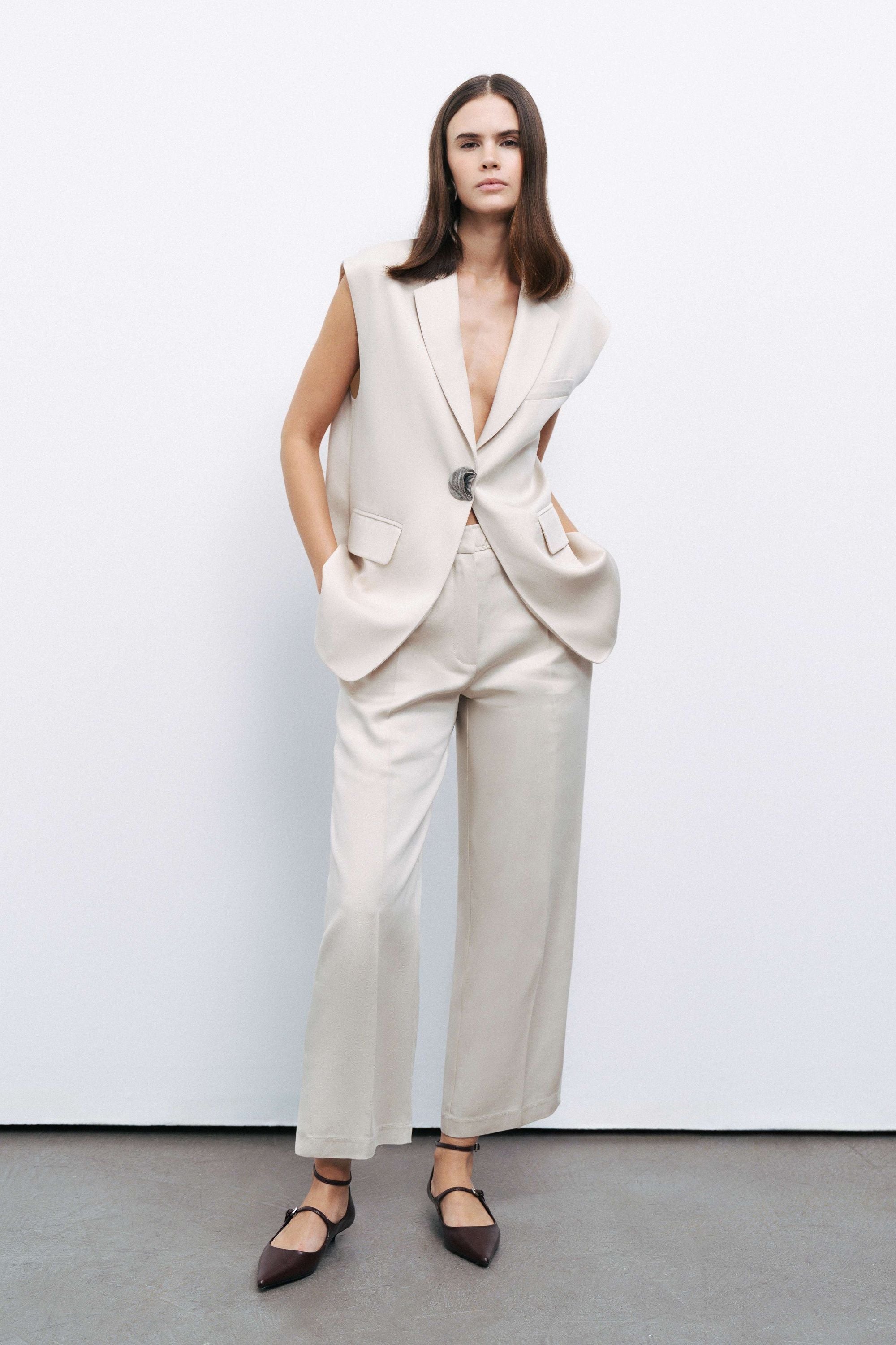 Slit Detailed Pants