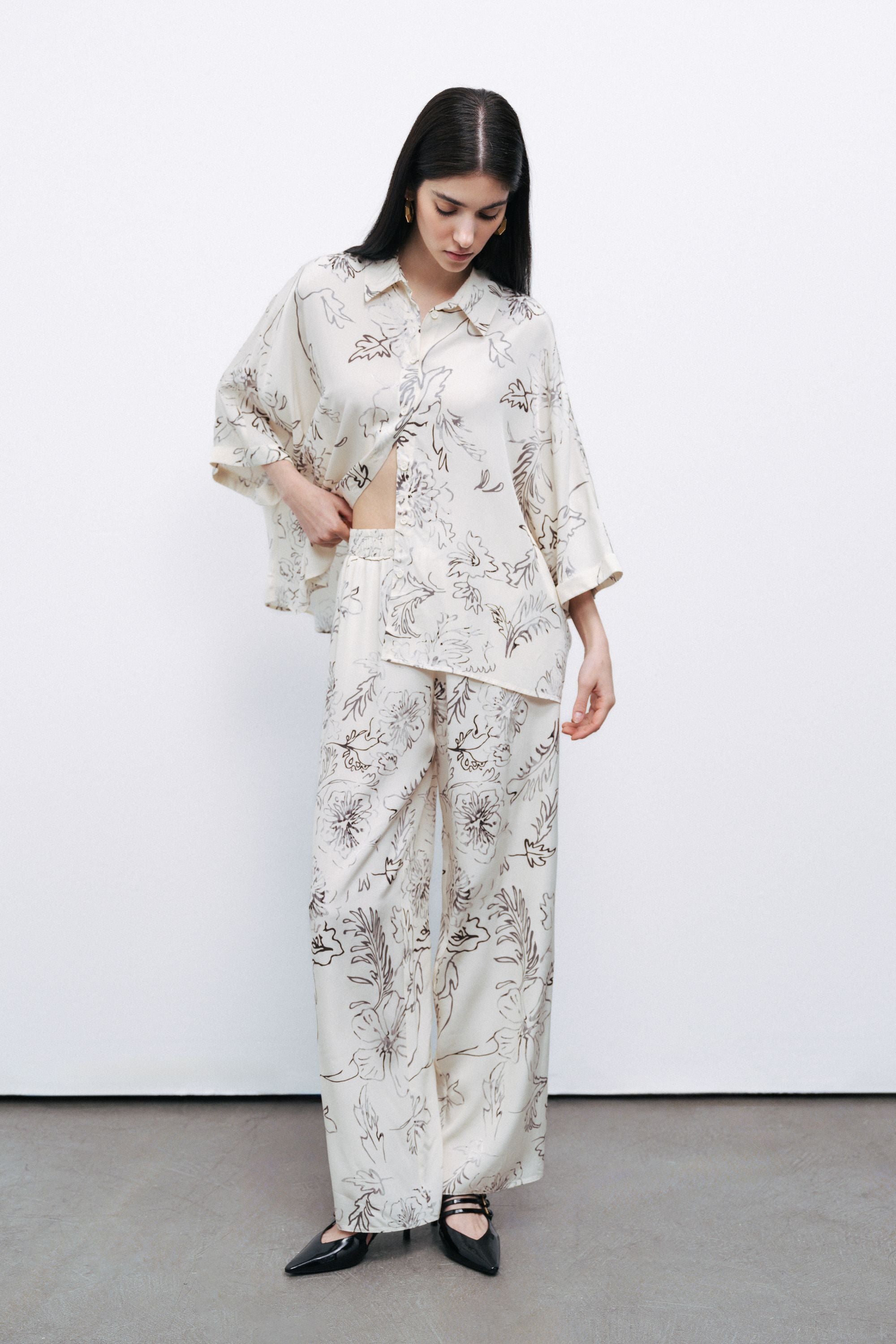 Ecru Floral Patterned Jacquard Bootcut Pants