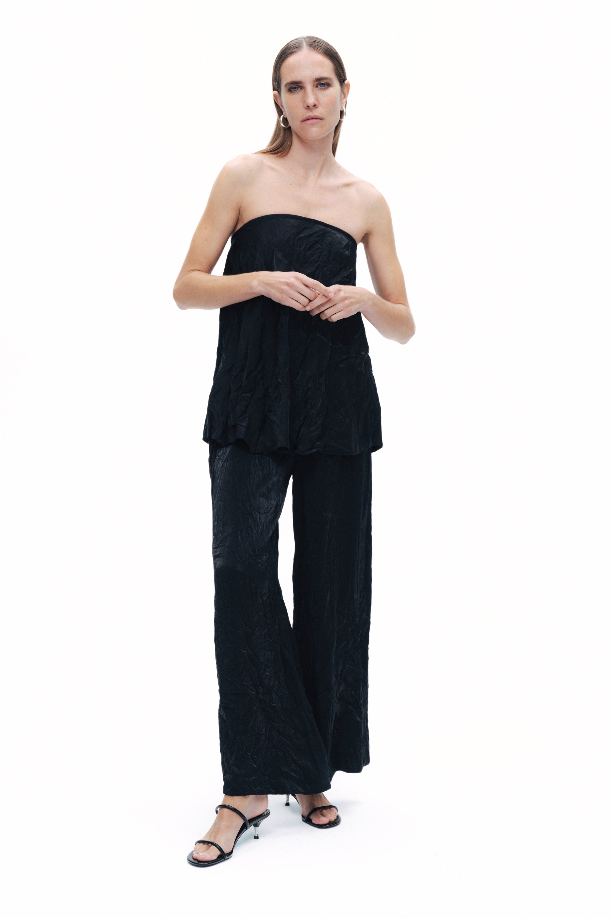 Black Wrinkled Strapless Blouse