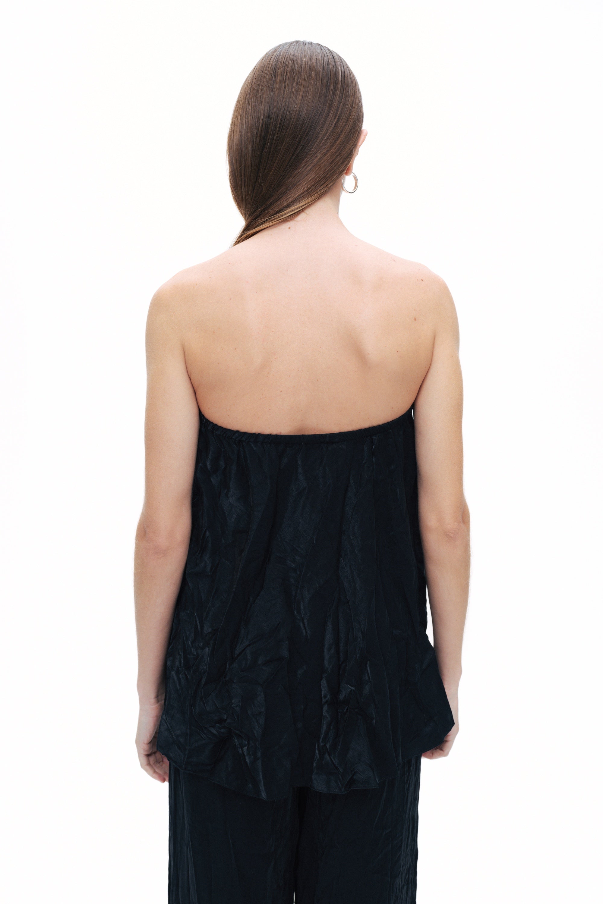Black Wrinkled Strapless Blouse