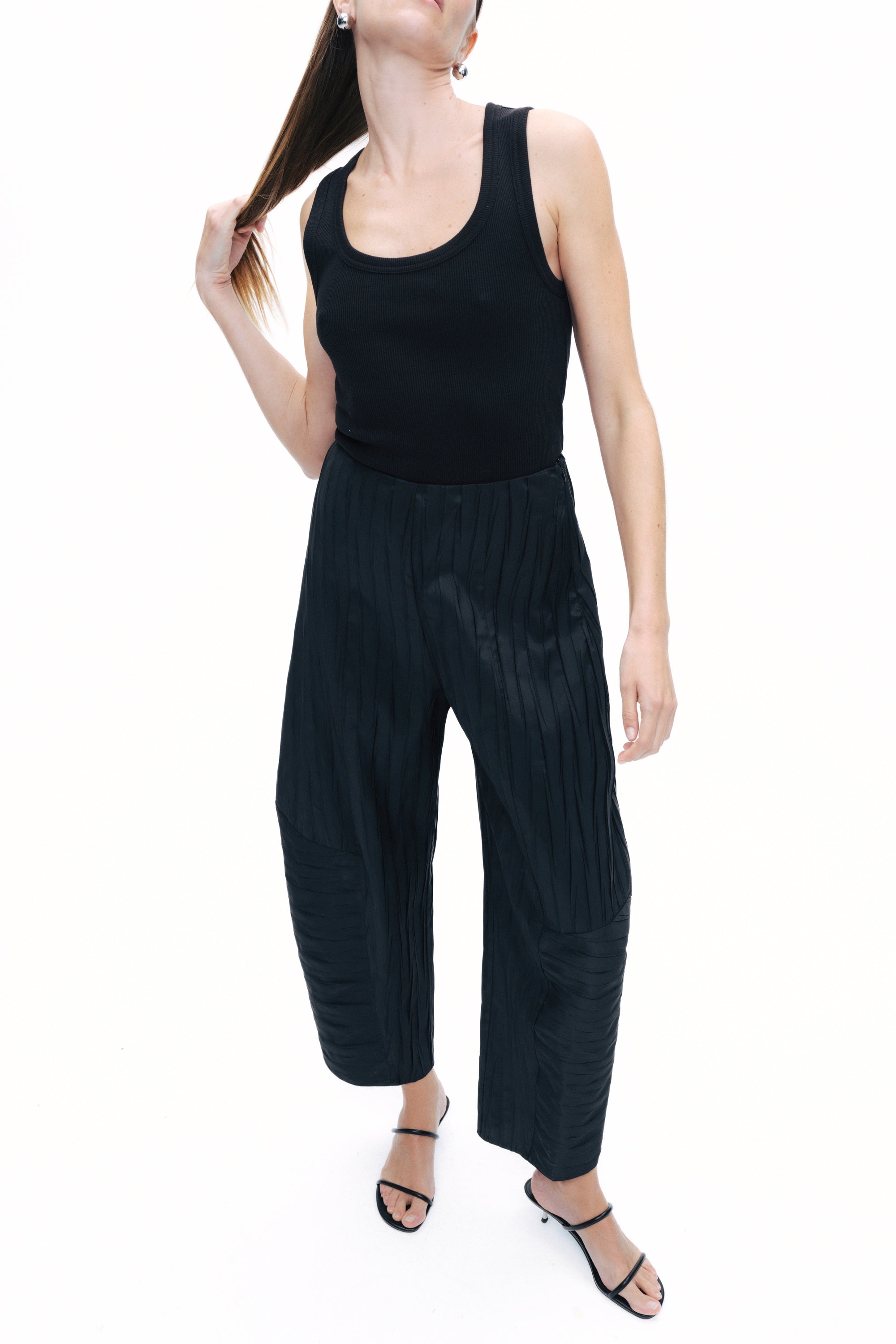 Wrinkled Balloon Fit Pants