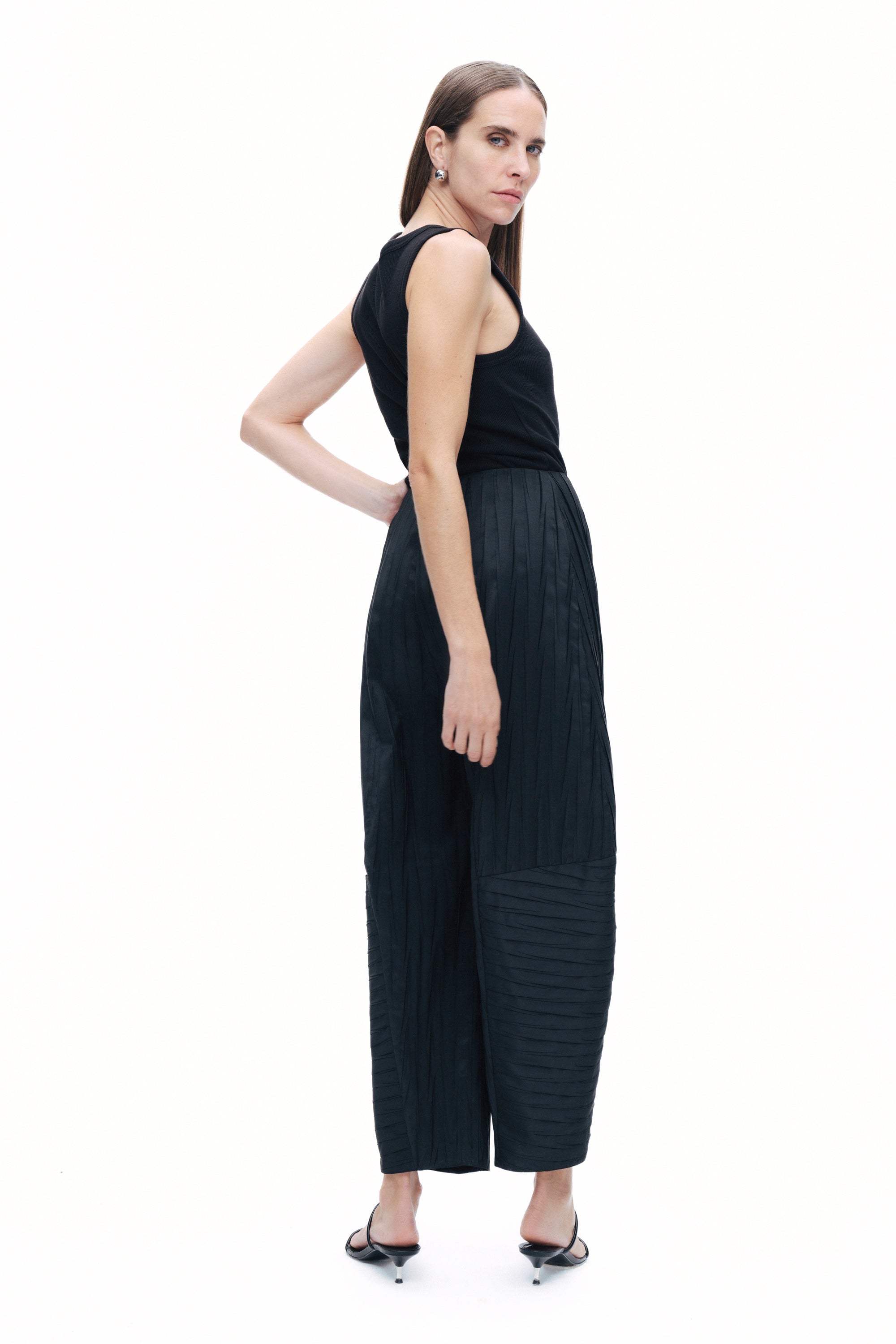 Wrinkled Balloon Fit Pants