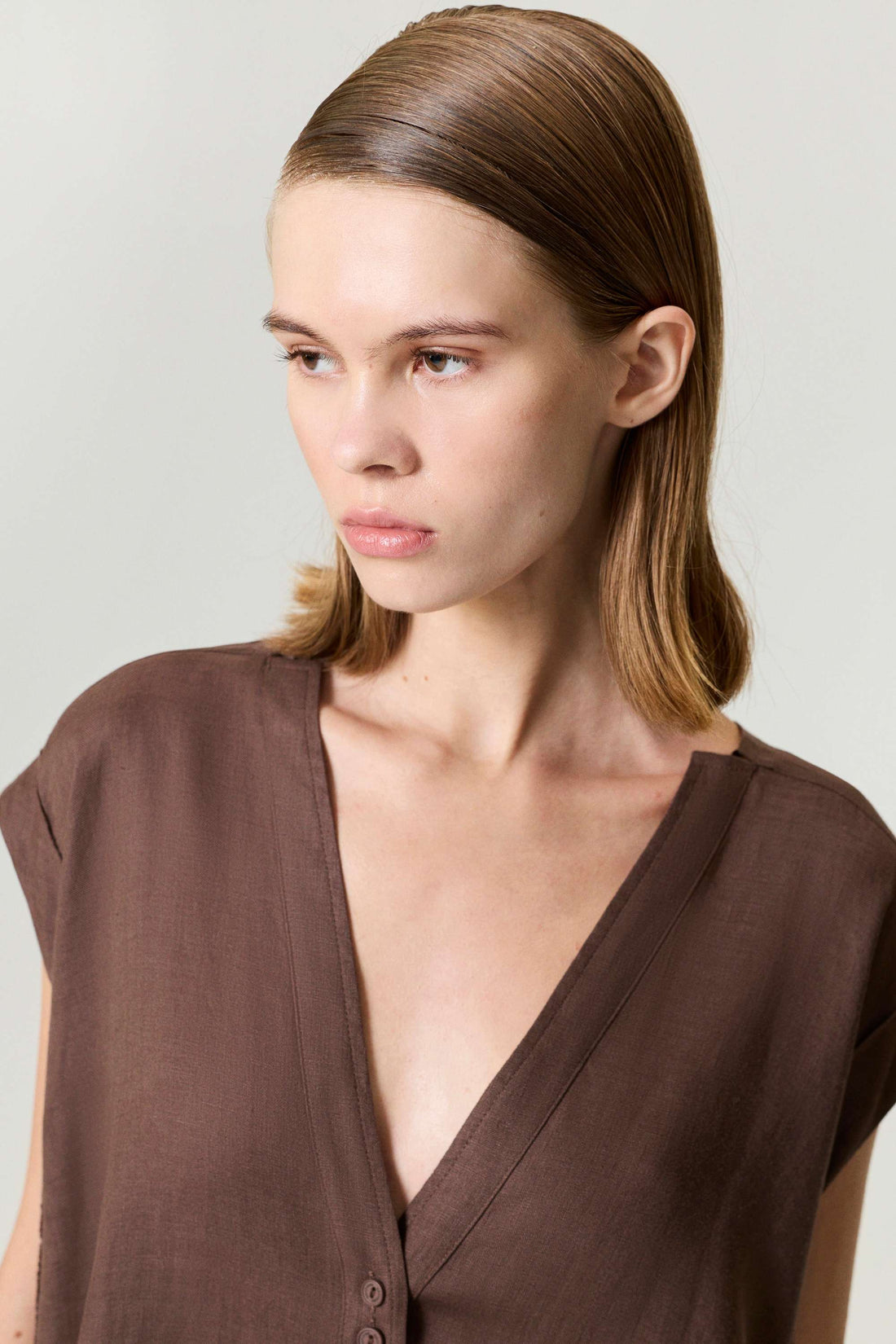 Coffe V-Neck Linen Maxi Dress