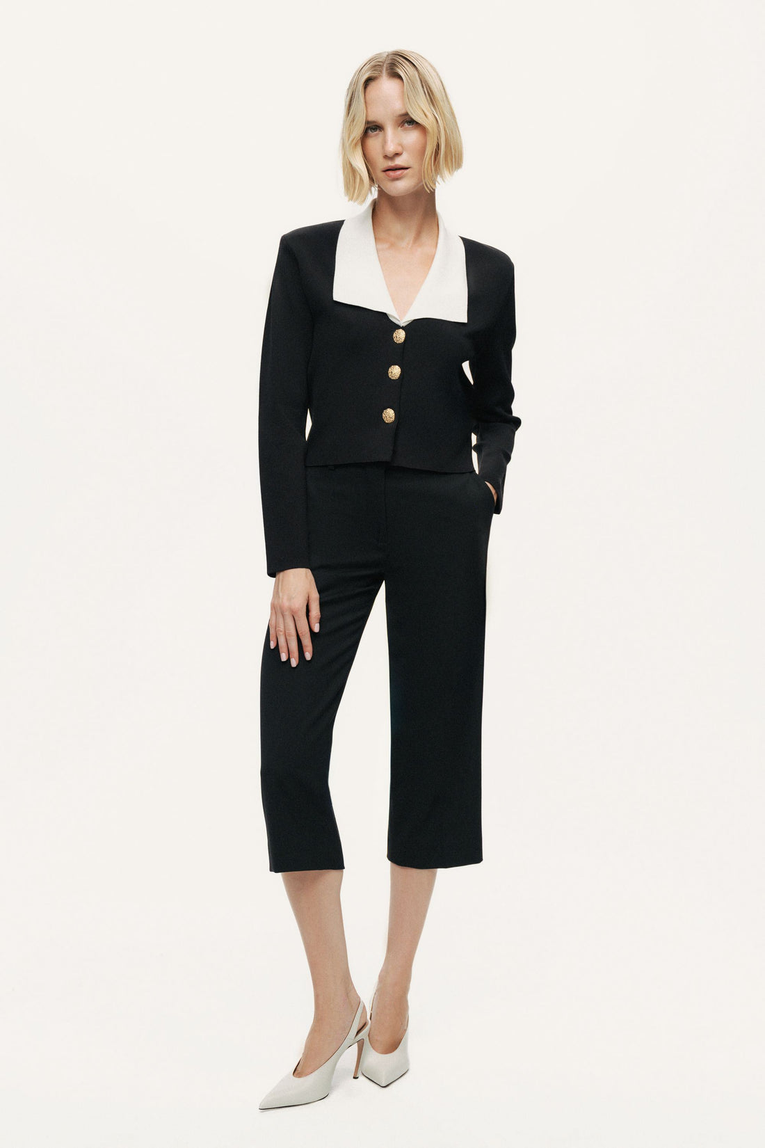 Contrast Collar Knit Cardigan