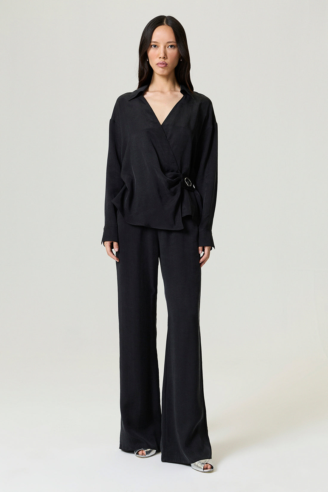 Relaxed Fluid Pants with Elastic Waist