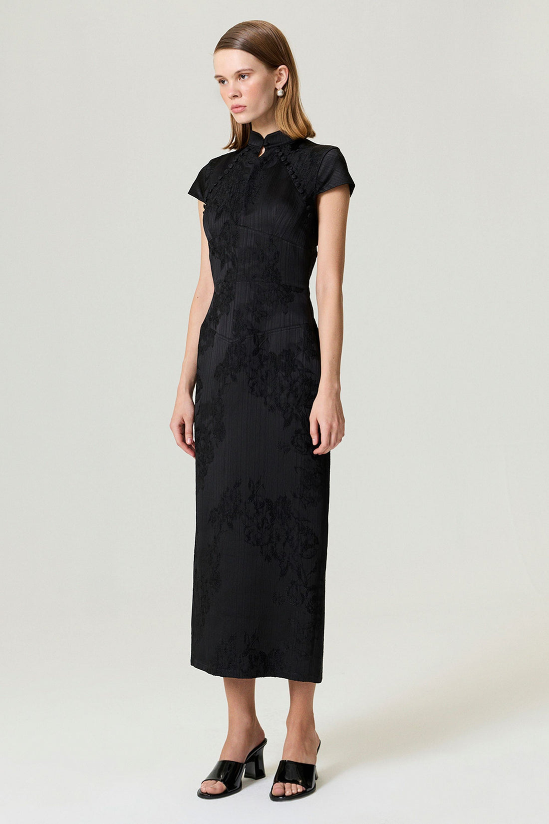 Black Slit Detail Japanese-Inspired Maxi Dress