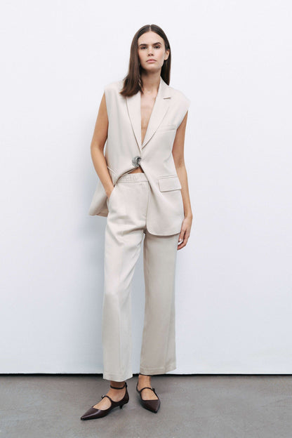 Accessory Detailed Vest