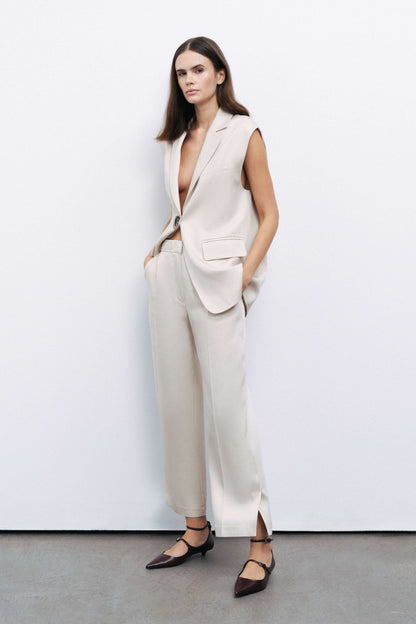 Accessory Detailed Vest