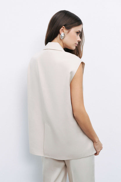 Accessory Detailed Vest