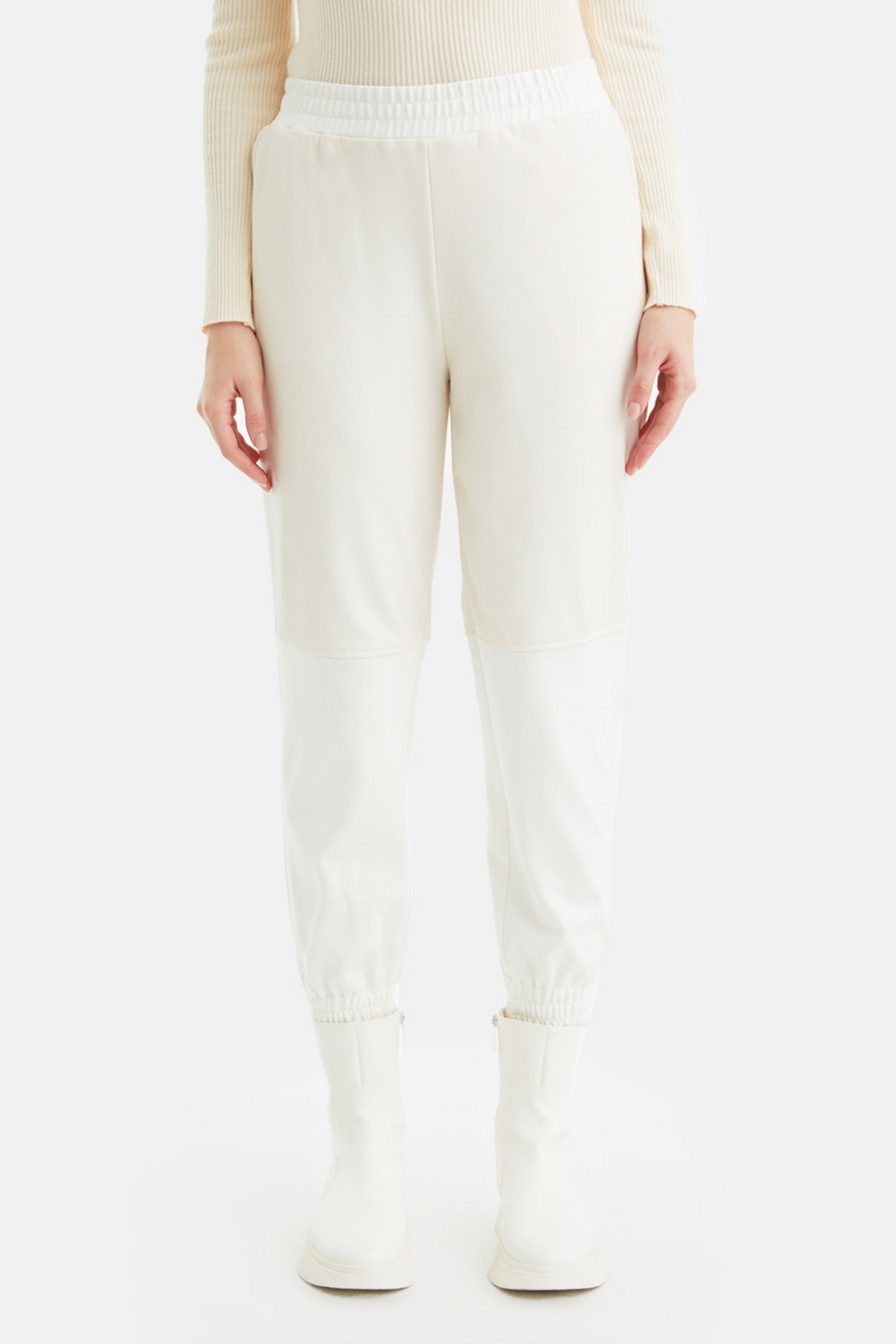 High-Waisted Jogging Pants