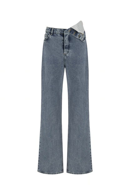 High-Waisted Jeans