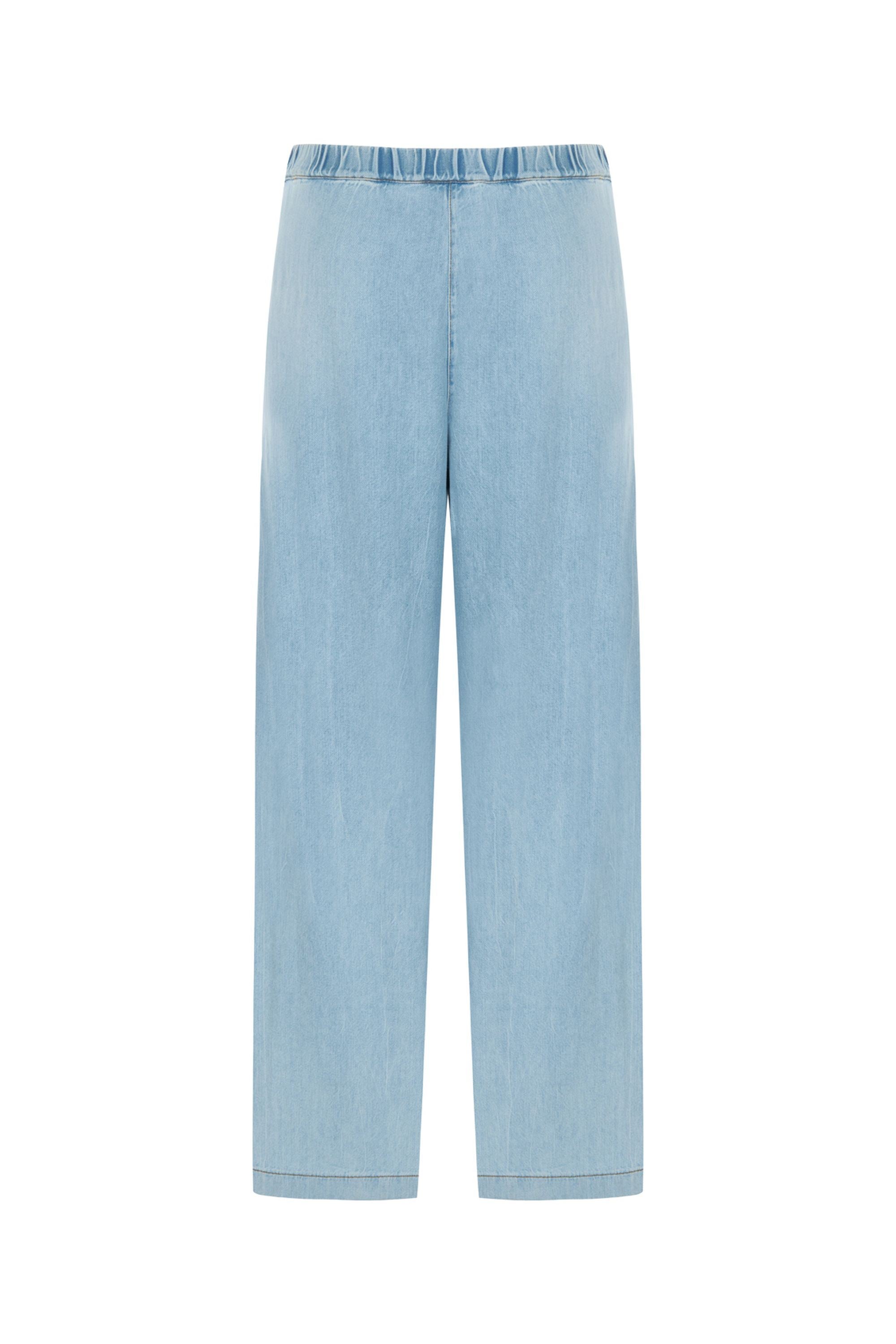 Pleated Wide Leg Jeans