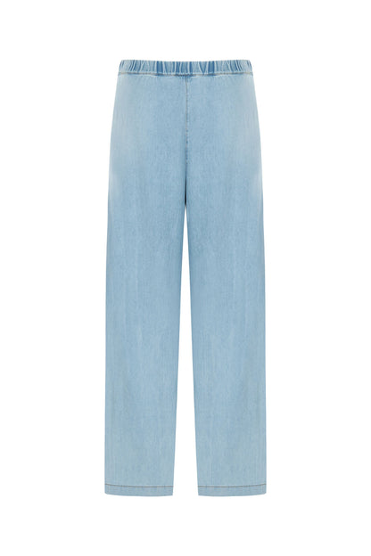 Pleated Wide Leg Jeans