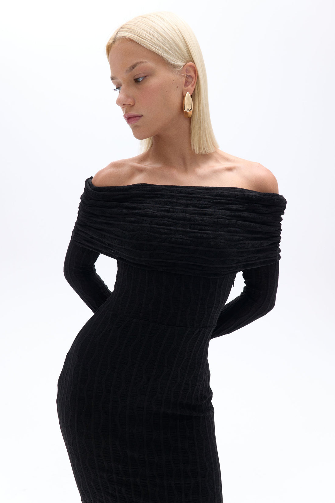 Off the Shoulder Layered Design Dress