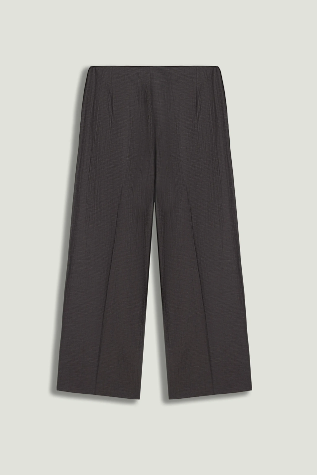 Wide-Leg Fluid Pants