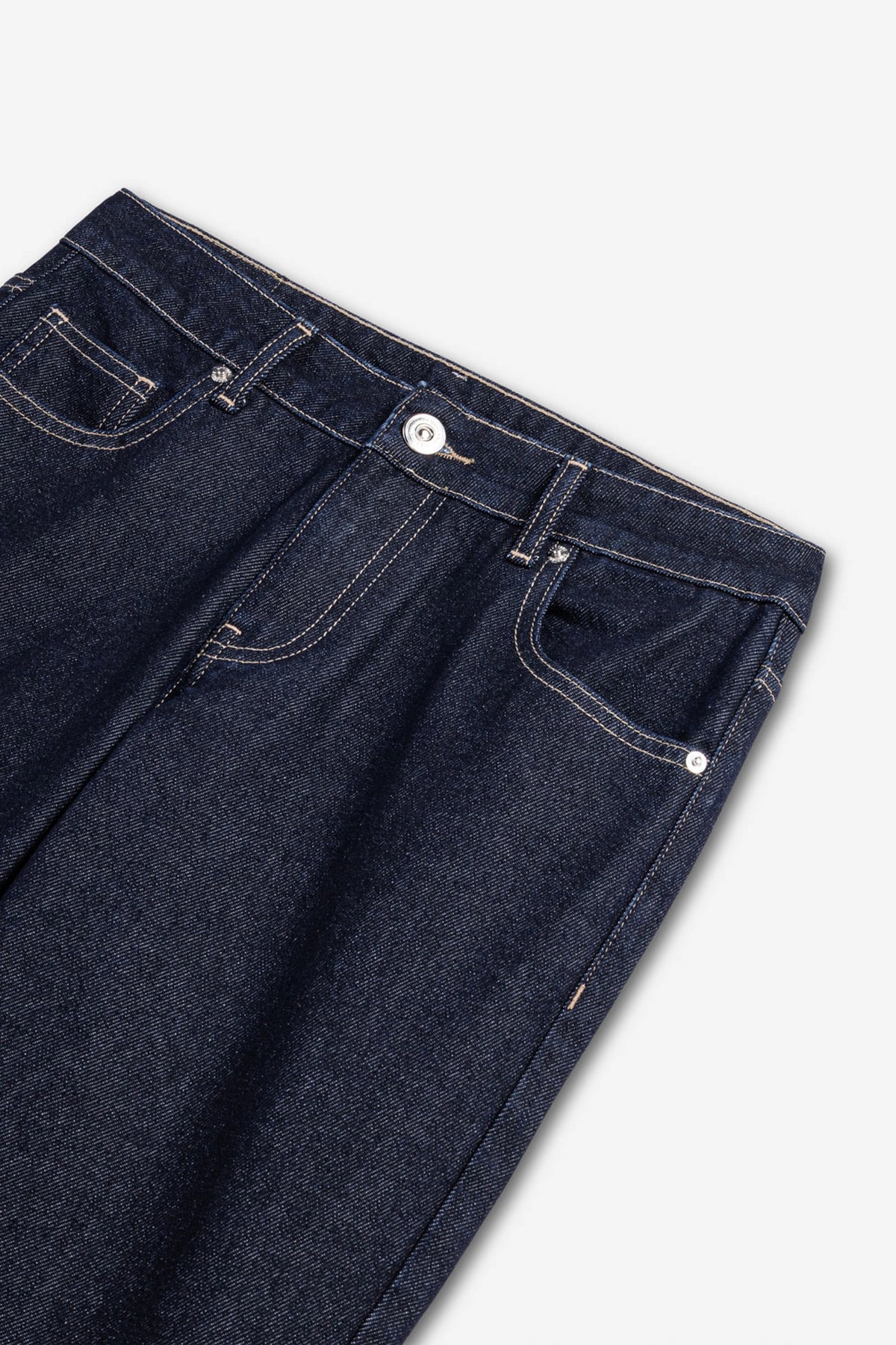 Belt Detail Wide Leg Jeans