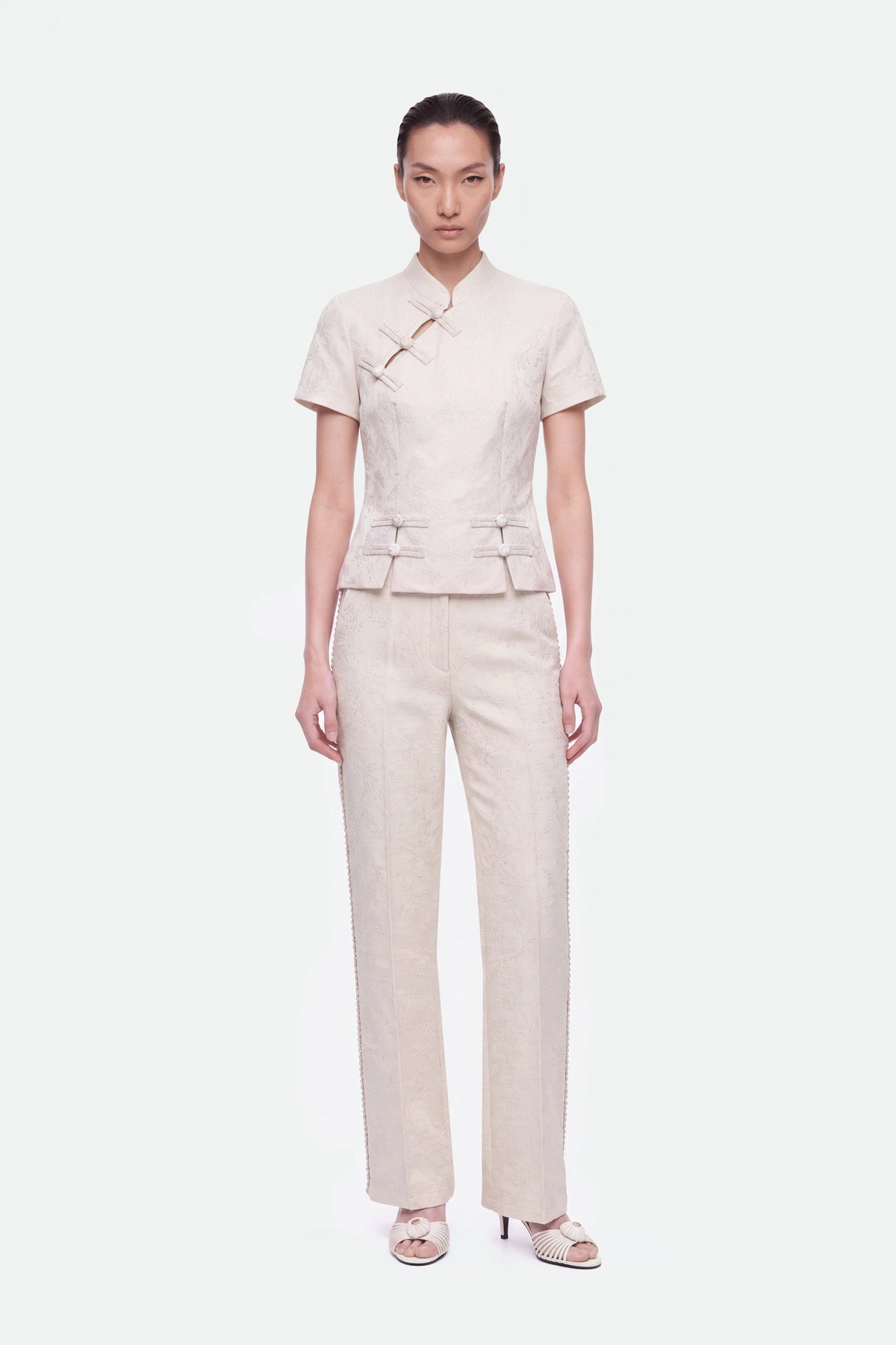 Textured Mid Rise Trousers