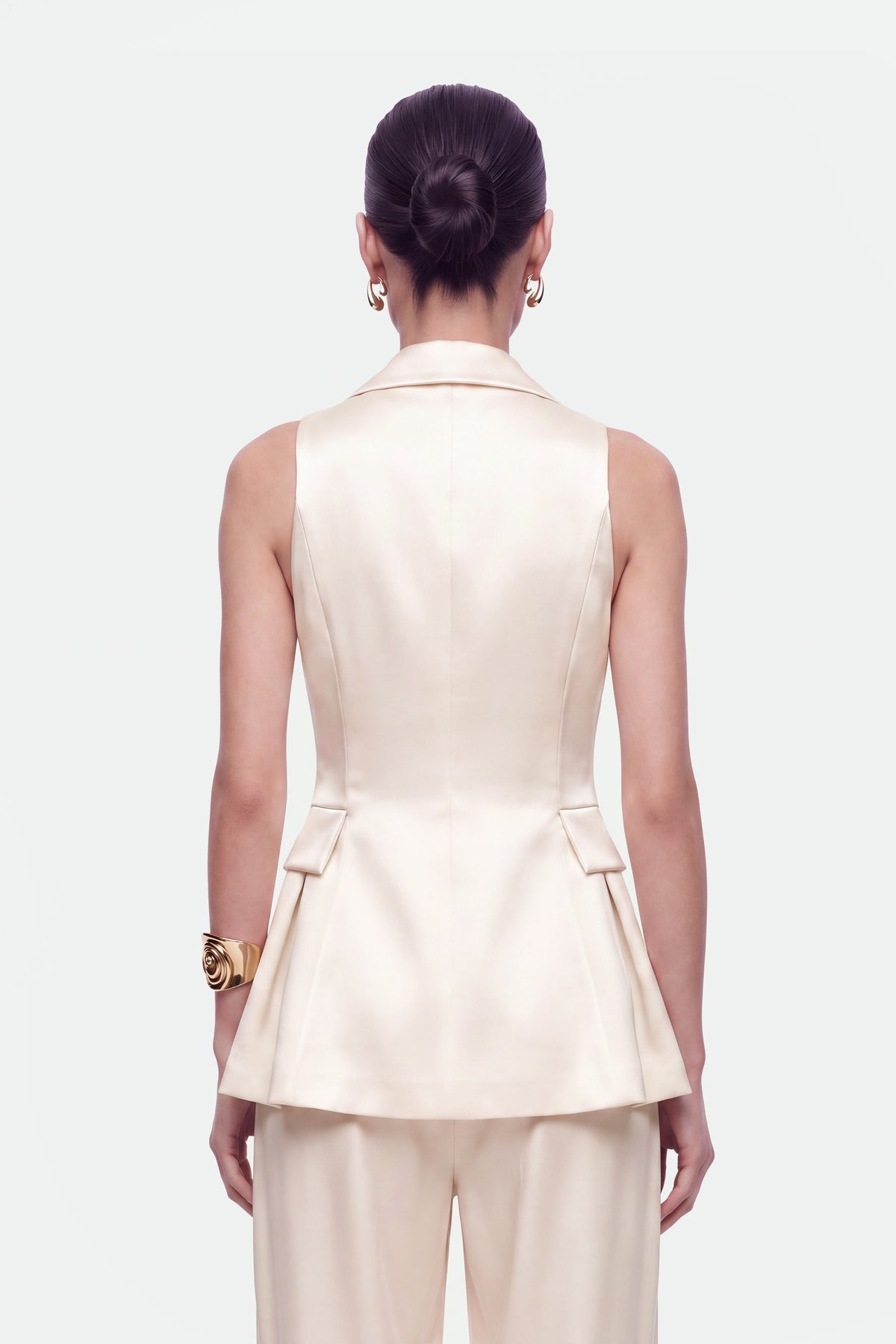 N27KN7099-0014 look 4
